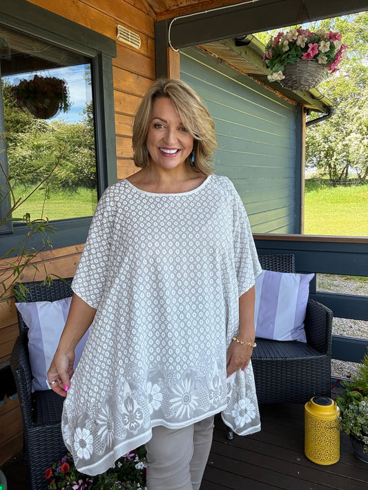 Annmarie Floaty Top