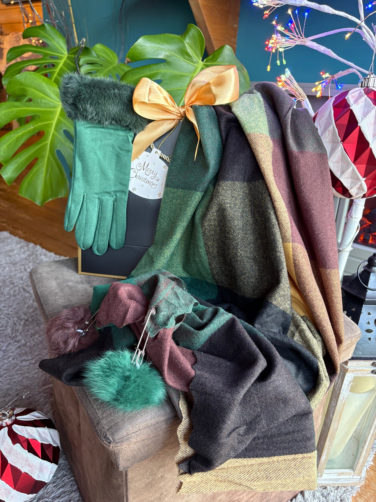 Cosy Pom-Pom Scarf & Glove Set