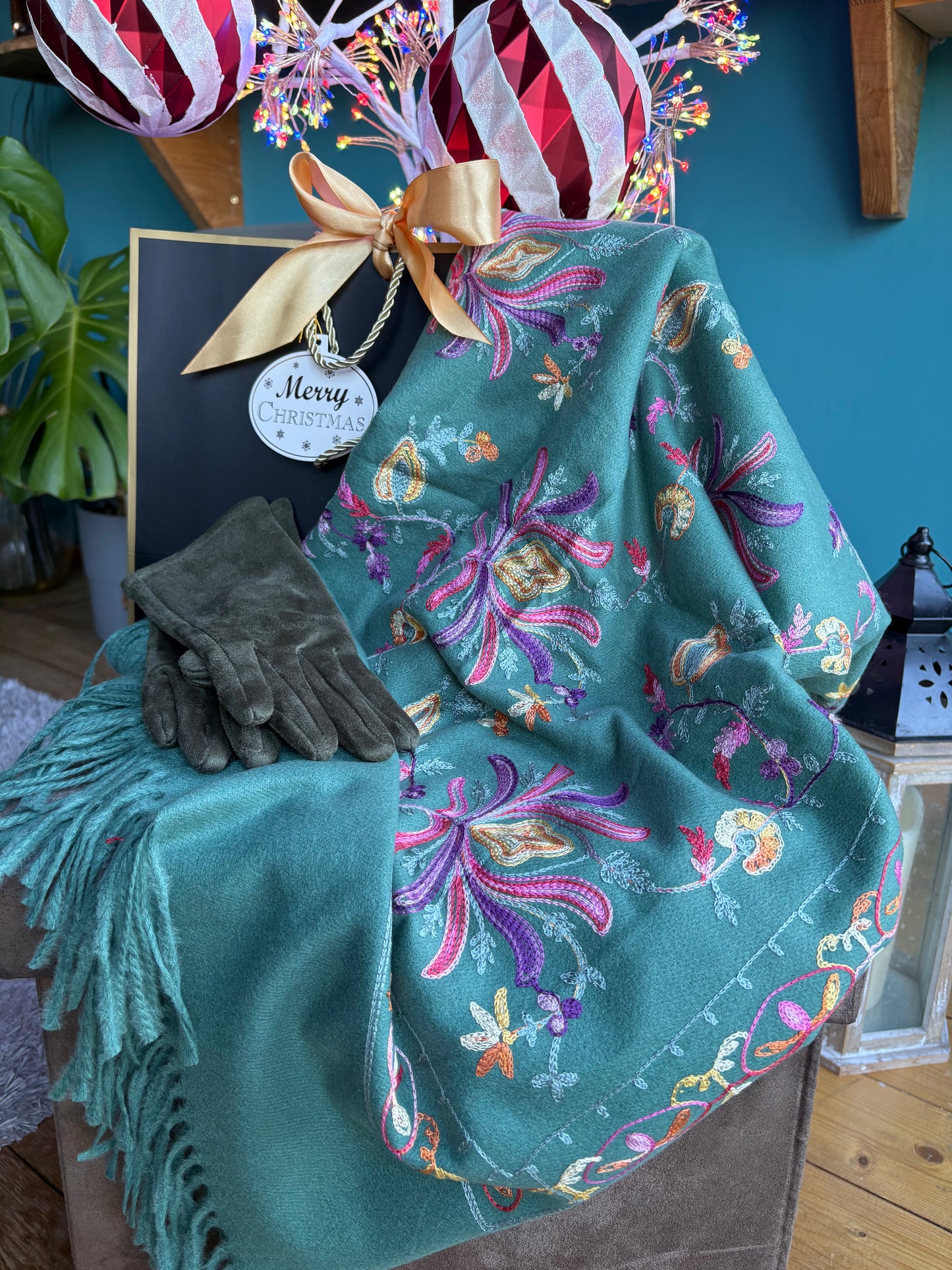 Enchanted Winter Christmas Gift Set