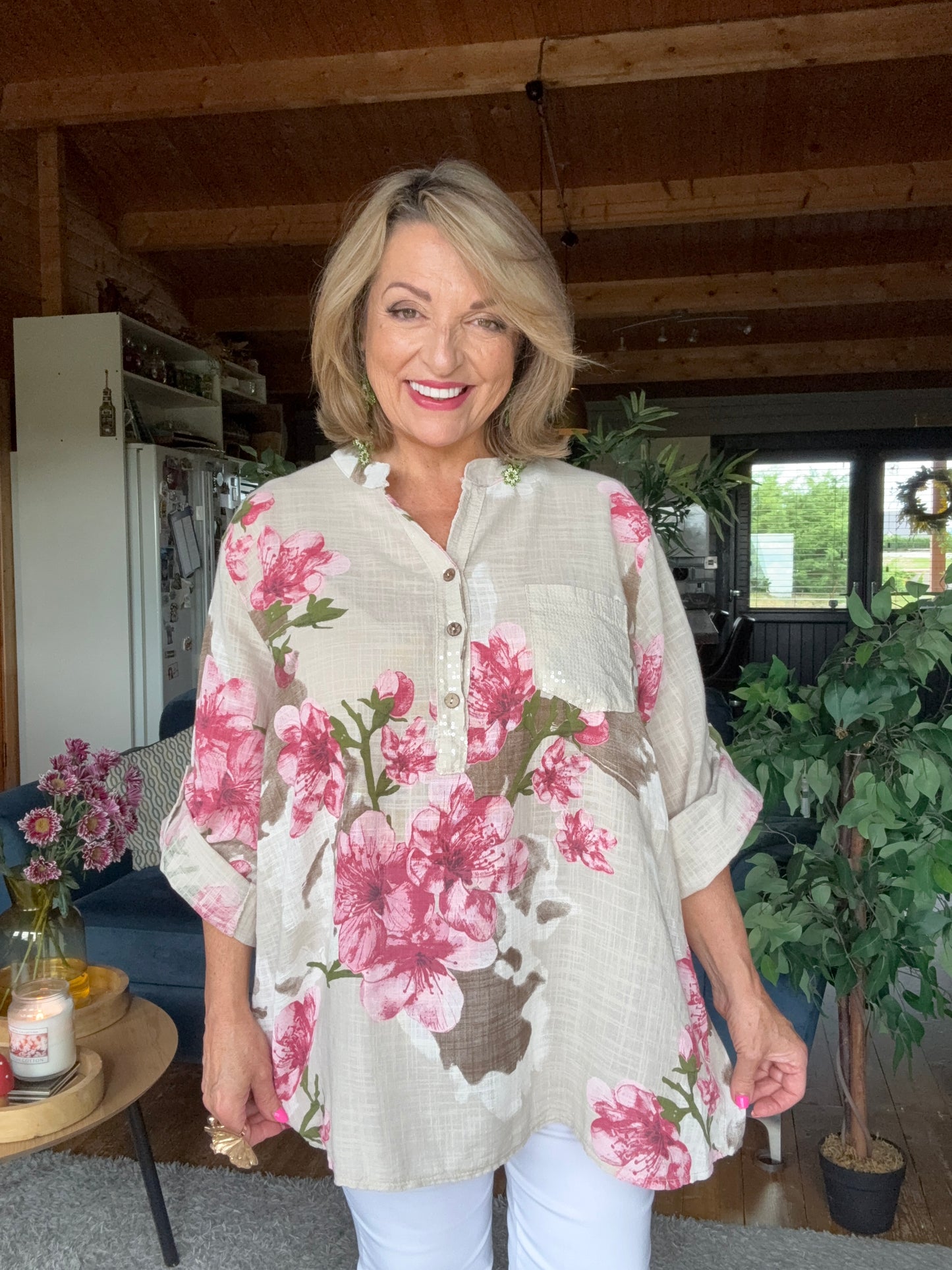 Claire Daisy sequin pocket Blouse