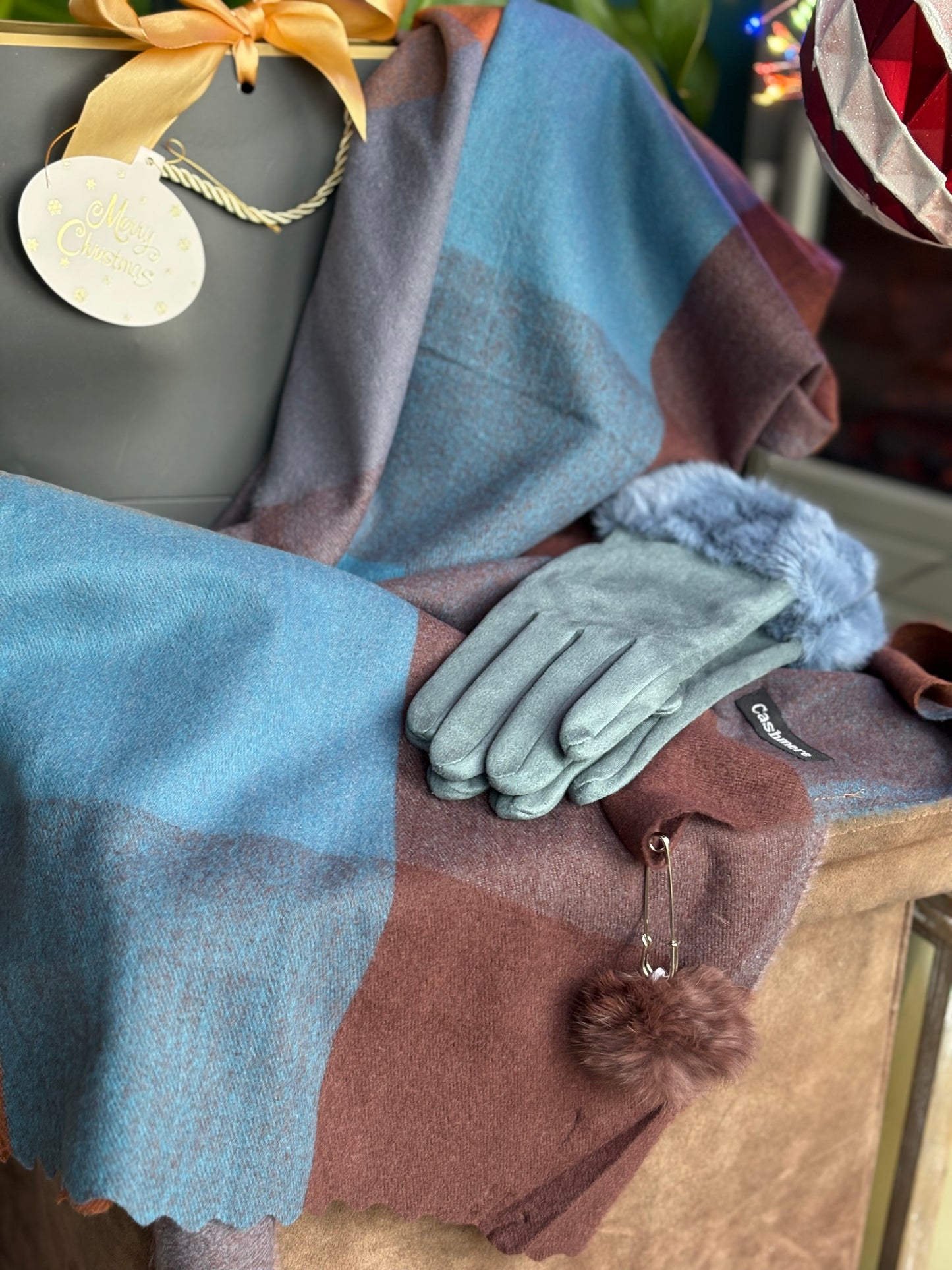 Cosy Pom-Pom Scarf & Glove Set