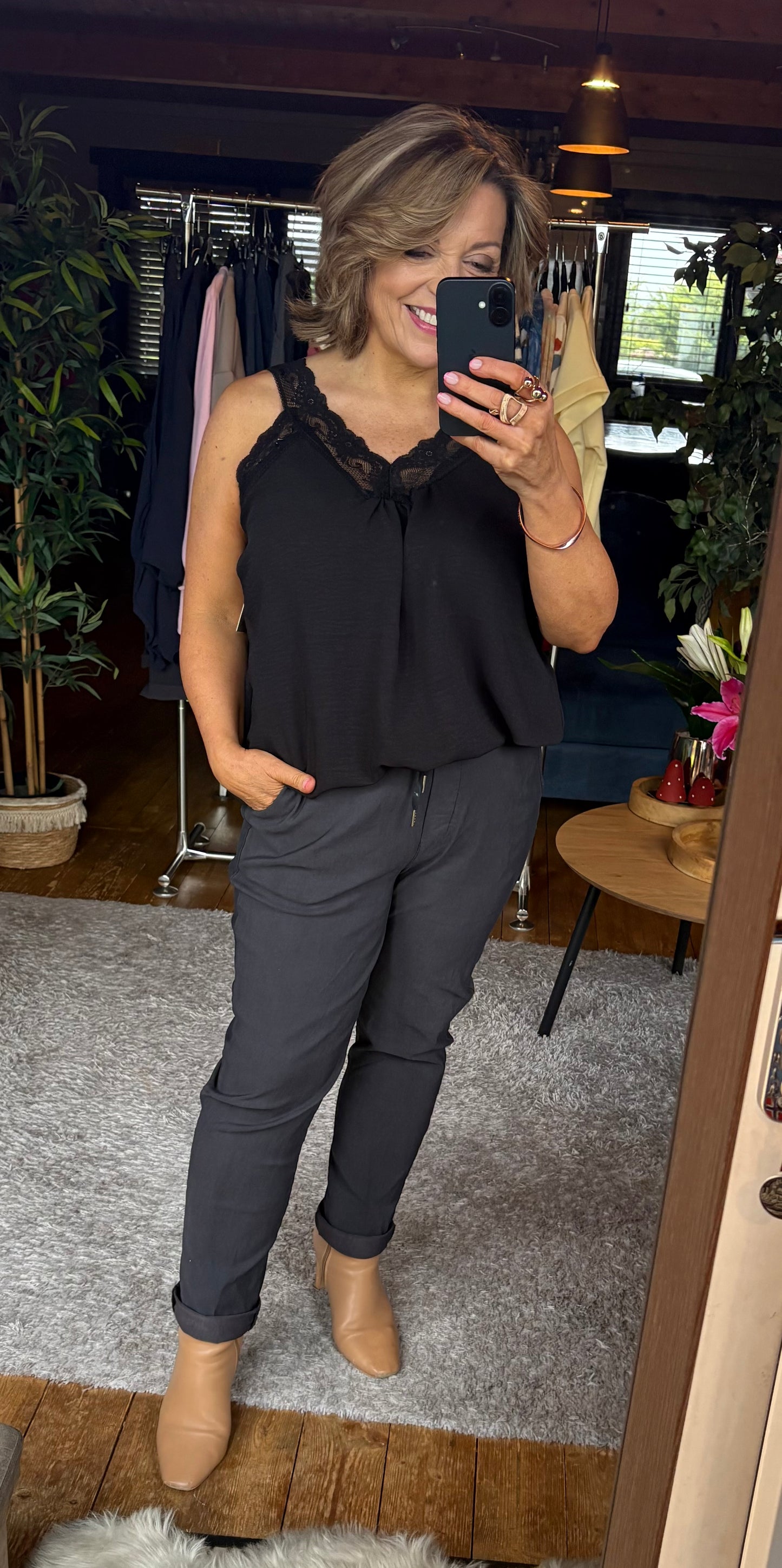 Magic Trousers in sizes 16 & 18