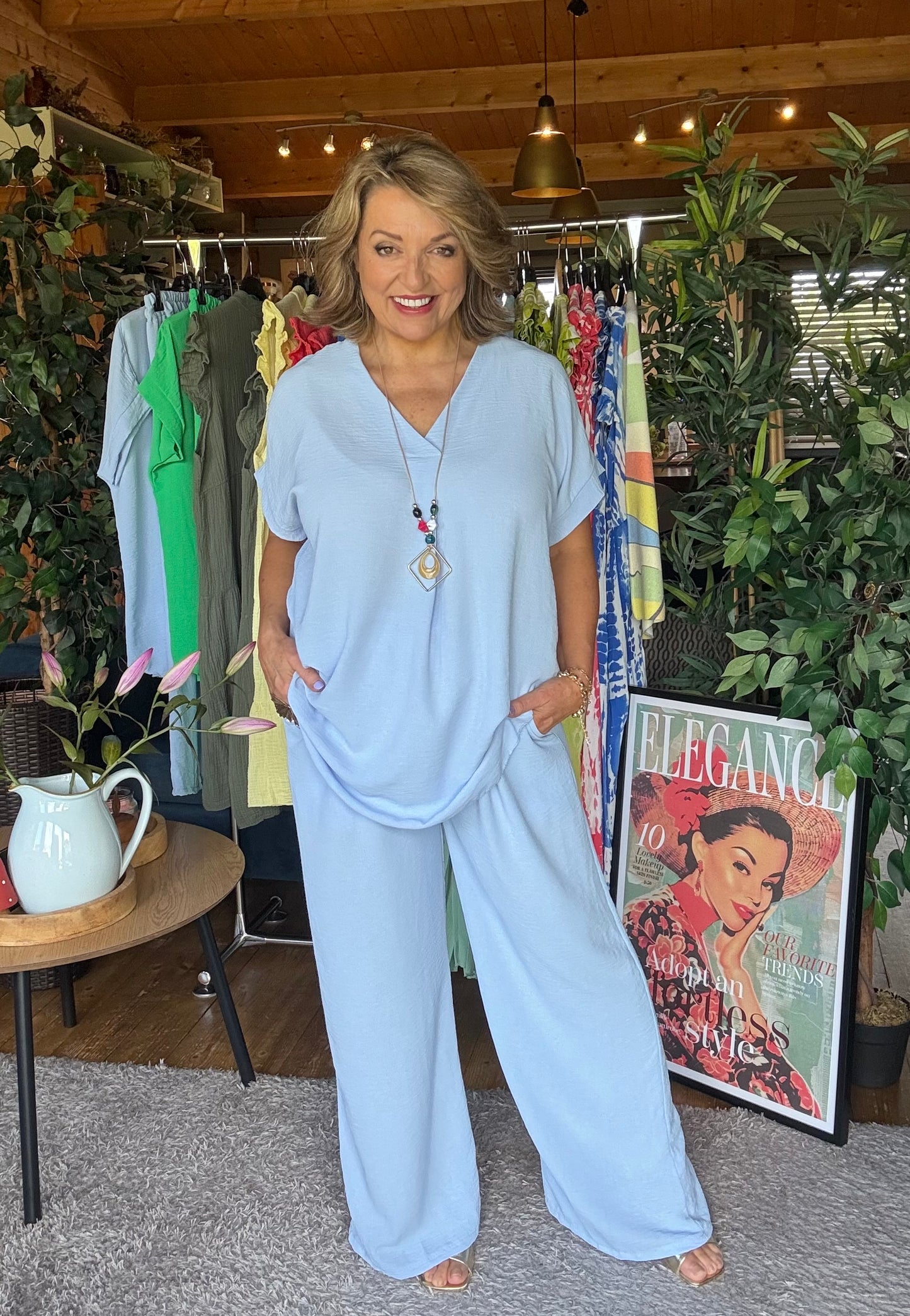 Donna Two-Piece with Necklace