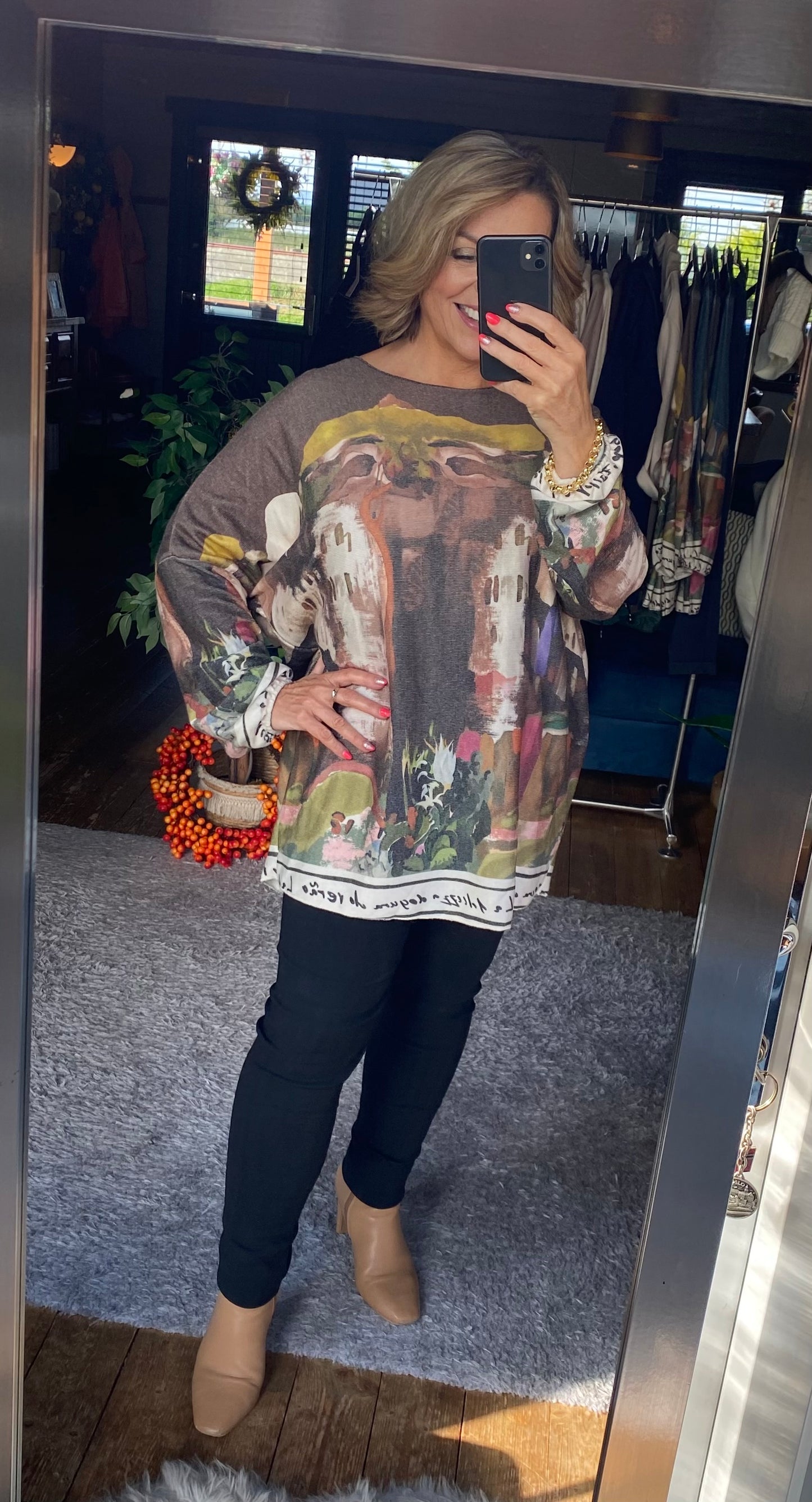 Fine knit jumper with landscape Print