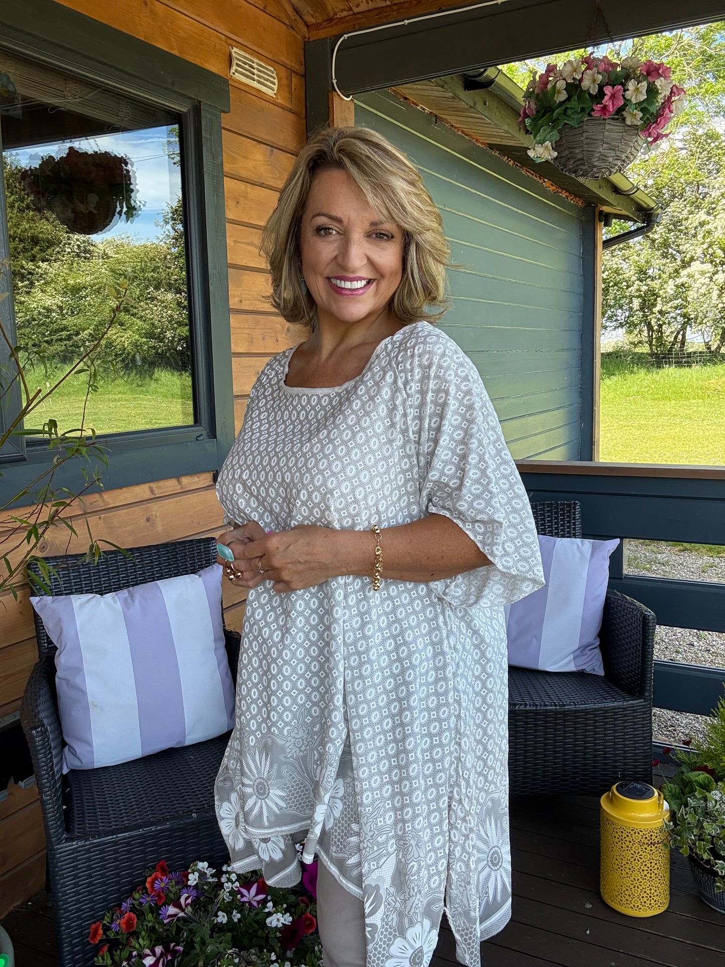 Annmarie Floaty Top