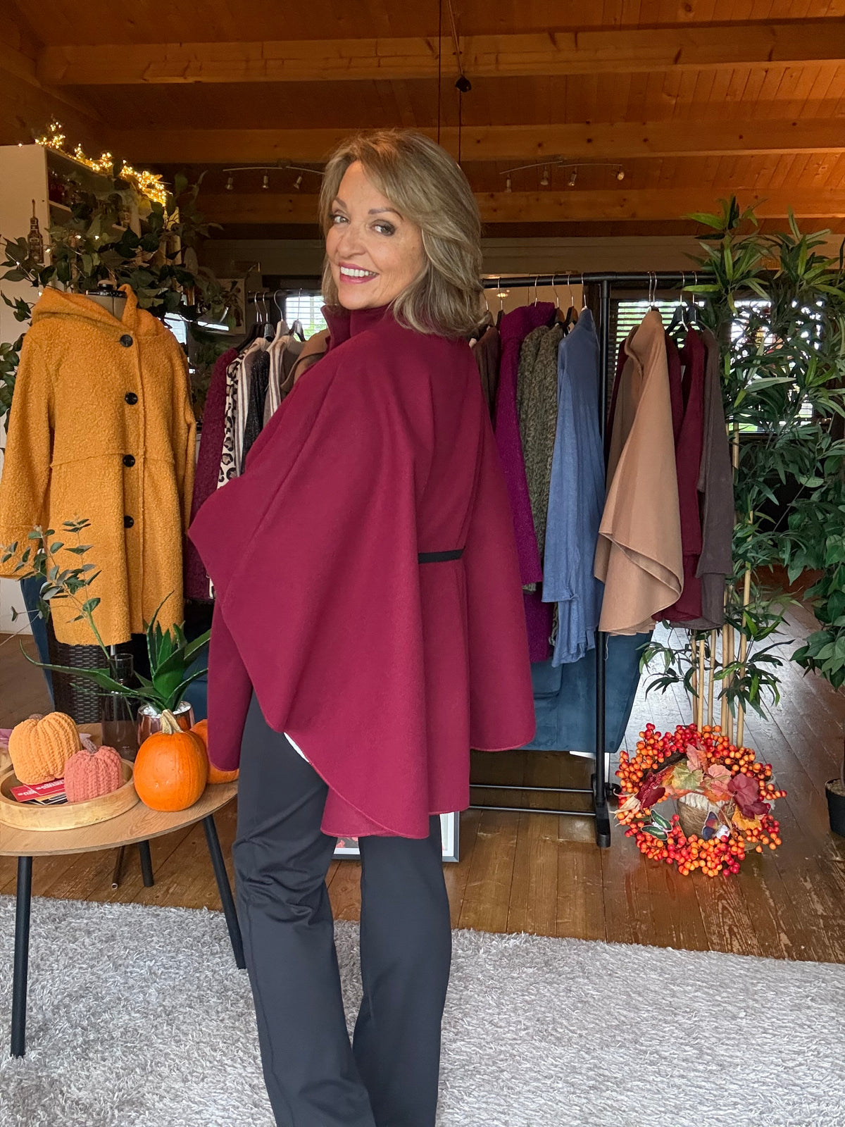 Isabella Cape